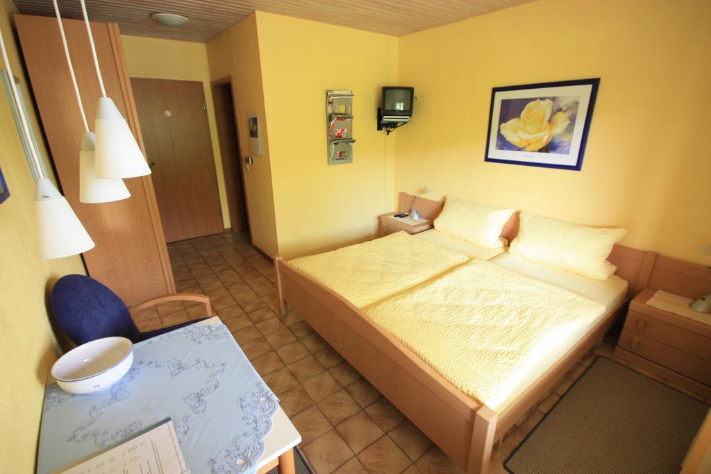 Pension-Ferienwohnung Liesbachtal Direkt Am Waldrand Bayerische Rhoen Schönau an der Brend Rom bilde